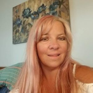 Meet your Posher, Stacy